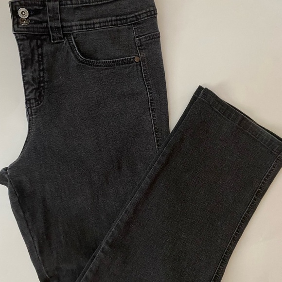 🎈$10 add on. Nine WEST. Black High Rise jeans. Straight Mom style - Picture 5 of 5